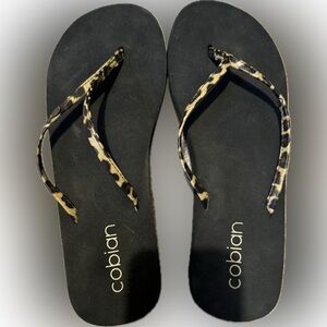 Cobian Size 9 Flip Flops
